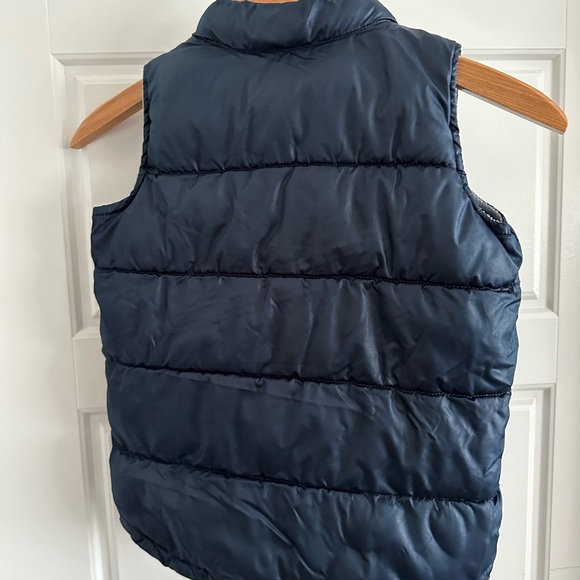 Old Navy Puffer Vest Boys size 5T in Navy Blue - Picture 3 of 3